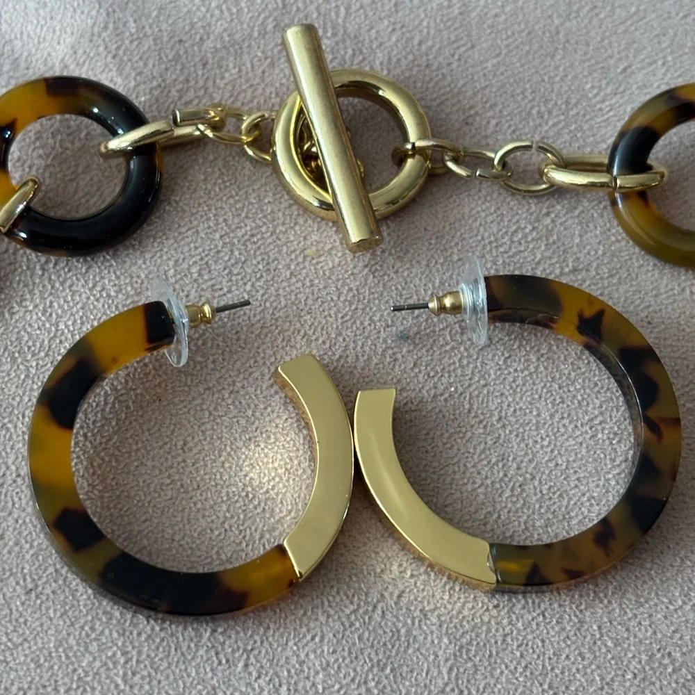 Ann Taylor necklace and earrings set - Picture 2 of 2